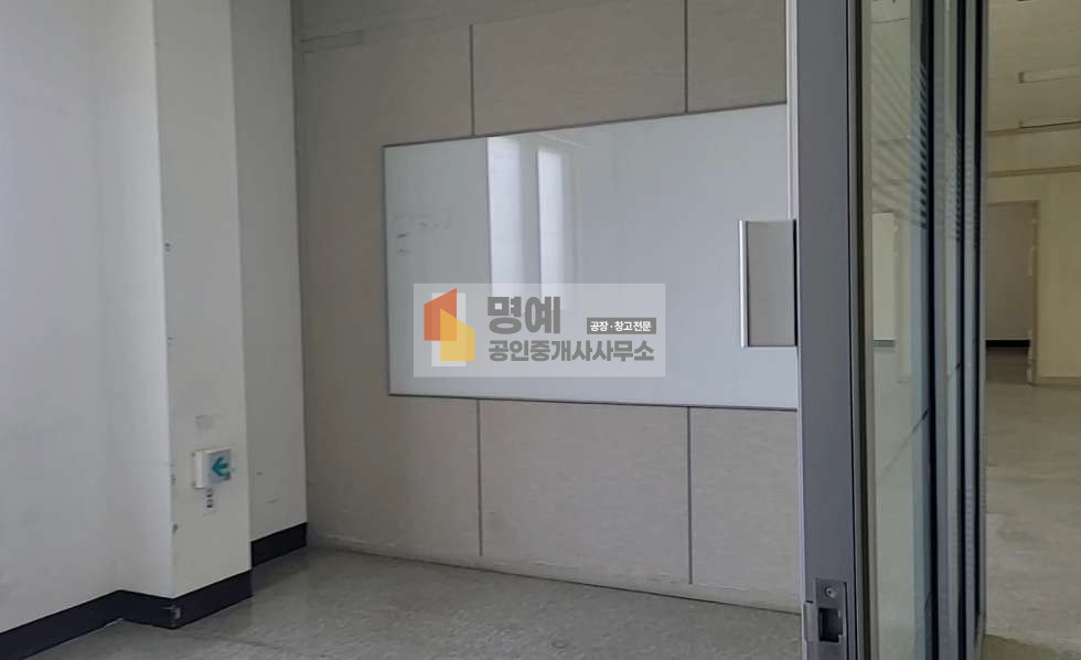 경기 평택시 이충동 1동 이충동 저렴한 소형 상가 및 사무실 주차장 넓음. 월세 매물번호 10489 사진 11