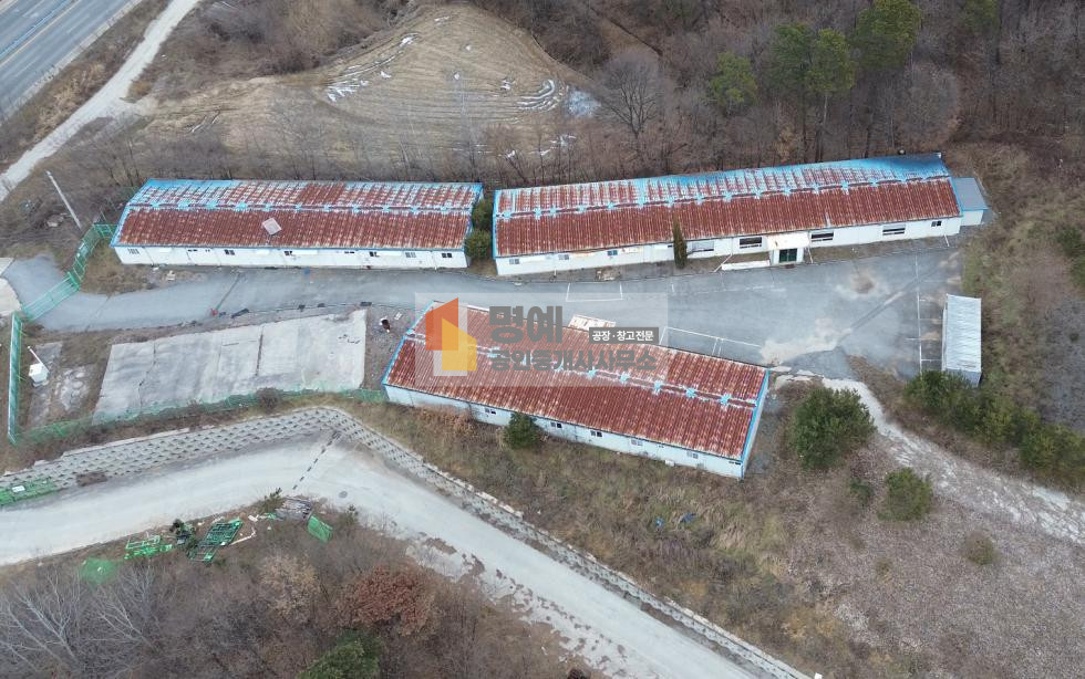 경기 평택시 현덕면 기산리 주건축물제2,주건축물제3,주건축물제4동 건물 300평 저렴한 사무실 임대 월세 매물번호 10590 사진 1