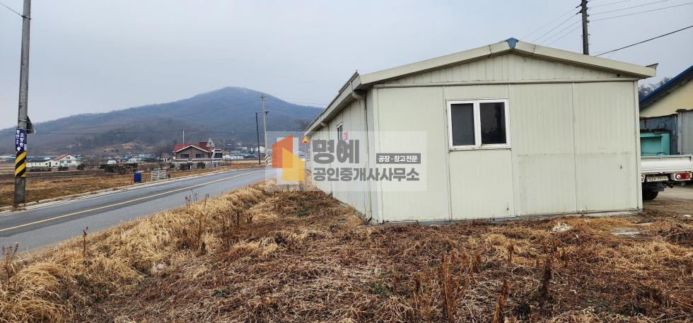 경기 안성시 보개면 동평리 70평 도로옆 저렴창고 월세 매물번호 10551 사진 1