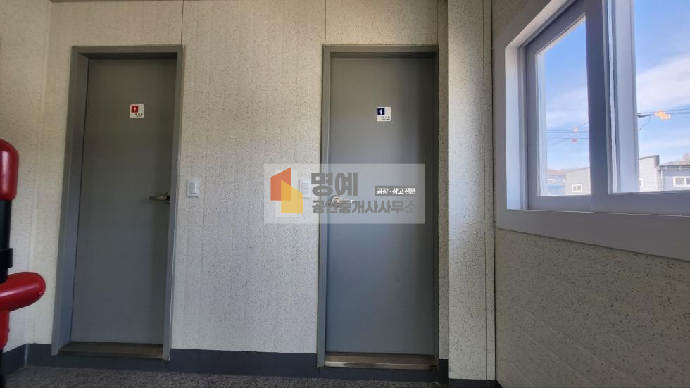 충남 아산시 염치읍 방현리 08동 창고,건물112평 사무실 40평 트레일러 가능한 마당 월세 매물번호 10729 사진 12