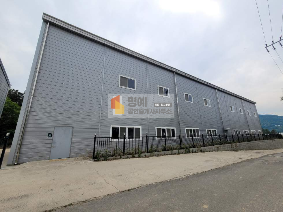 경기 용인처인구 원삼면 사암리 1동 용인 원삼면 150평 창고 임대. sk하이닉스 가까운 신축 창고.150평+ 사무실 50평 . 층고13m. 월세 매물번호 10938 사진 1