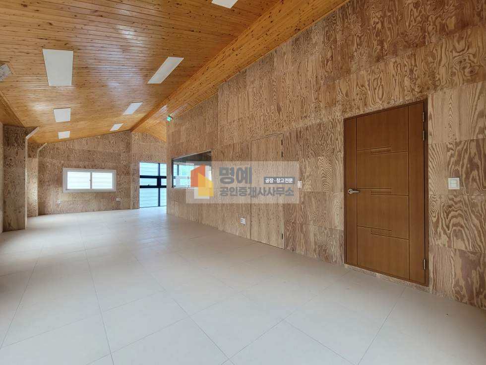 경기 용인처인구 원삼면 사암리 1동 용인 원삼면 150평 창고 임대. sk하이닉스 가까운 신축 창고.150평+ 사무실 50평 . 층고13m. 월세 매물번호 10938 사진 5