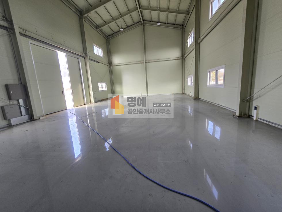 경기 안성시 미양면 보체리 B동 마당넓은 건물 50평 2동 도로접한 창고 신축 월세 매물번호 10642 사진 8