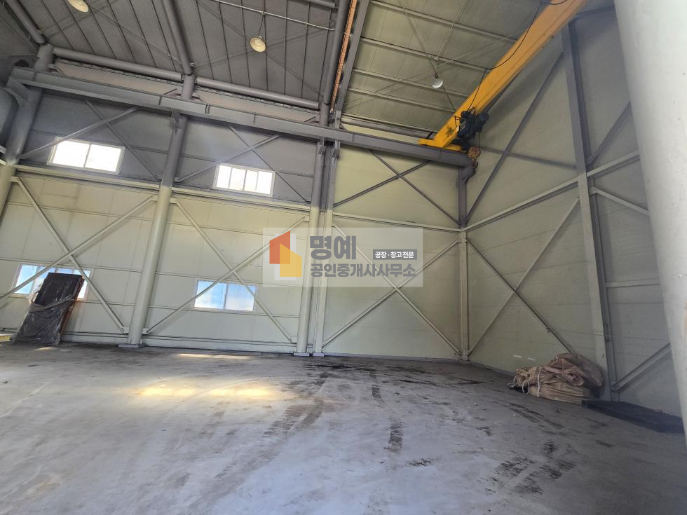 경기 안성시 원곡면 칠곡리 1동 대지200평 건22평,호이스트5T 야적많은 월세 매물번호 10744 사진 7