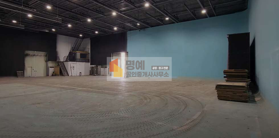 경기 화성만세구 향남읍 구문천리 준신축300평,고전력,넓은단독마당1700,대형차진출입편리 월세 매물번호 10148 사진 8
