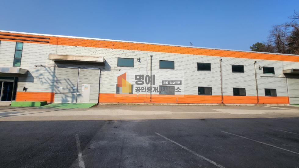 충남 천안서북구 직산읍 마정리 1,2,3동 건255평 공업지역 월세 매물번호 10714 사진 1