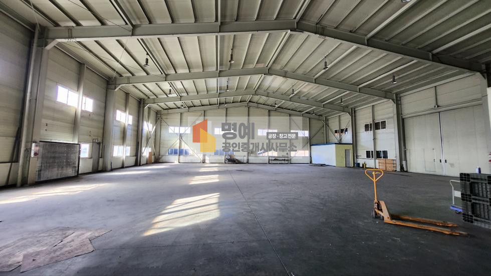 충남 아산시 둔포면 신남리 1,2,3동 건물 약 500평, 야적공간 마당 넓은 공장 ,내부 사무실 월세 매물번호 10680 사진 7