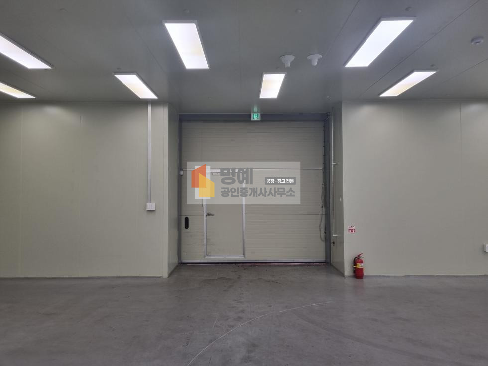 충남 천안서북구 백석동 1,2동 백석공단 준크린룸200평 , 사무실창고100평 월세 매물번호 10648 사진 2