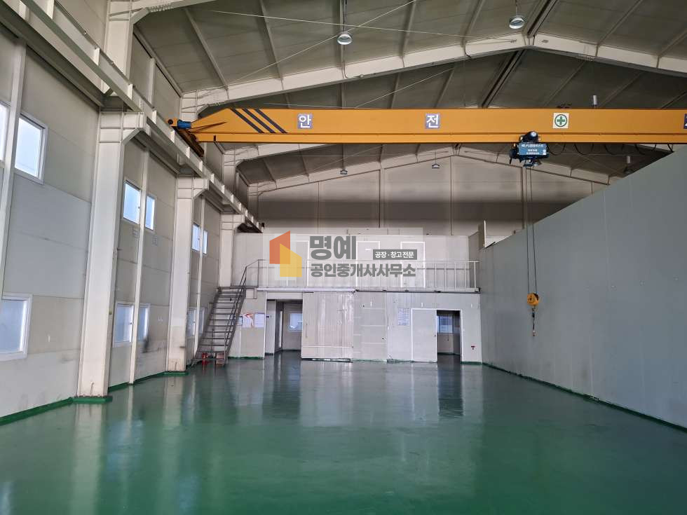 충남 천안서북구 직산읍 모시리 A동 건물109평, 대지1533평, 호이스트, 산업단지내, 사무실, 트레일러 진입, 도로인접 월세 매물번호 10384 사진 2