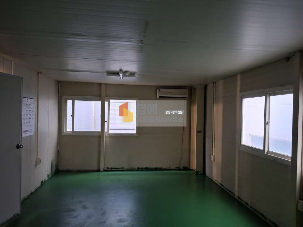 충남 천안서북구 직산읍 모시리 A동 건물109평, 대지1533평, 호이스트, 산업단지내, 사무실, 트레일러 진입, 도로인접 월세 매물번호 10384 사진 5