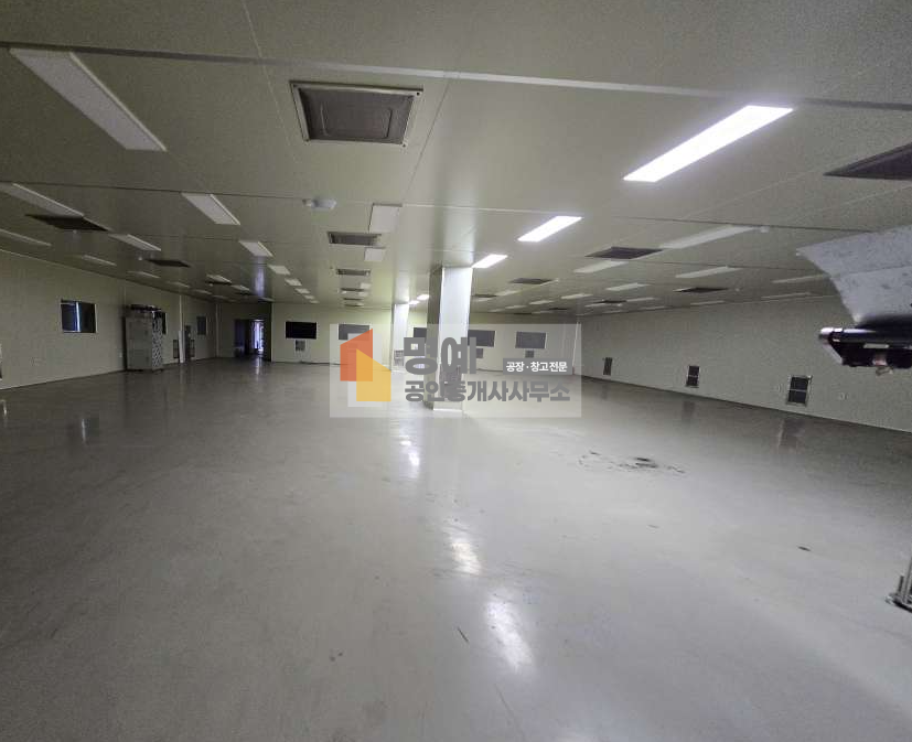경기 안성시 보개면 신장리 가동 의료용 KGMP 승인 준크린룸 200평 제조 400평 월세 매물번호 10297 사진 1