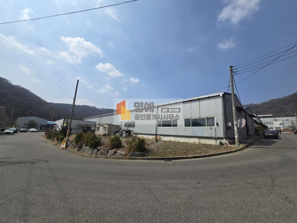 경기 안성시 양성면 동항리 A,B,C동 매매 1150평 3동 건물 공업지역 매매 매물번호 10742 사진 1