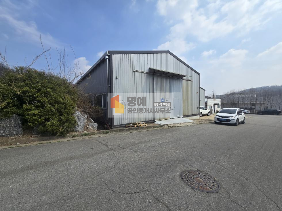 경기 안성시 양성면 동항리 A,B,C동 매매 1150평 3동 건물 공업지역 매매 매물번호 10742 사진 8