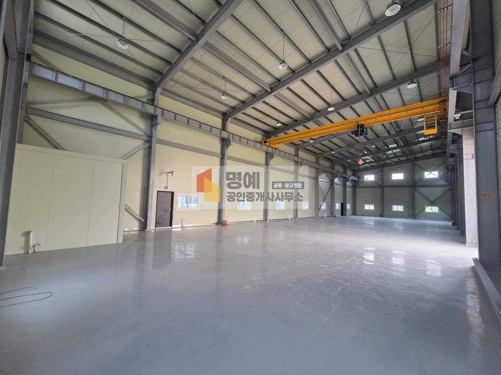 충남 천안서북구 성환읍 왕림리 주건축물제1동 천안 성환 단기 공장임대 건물157평 호이스트 대형차 진입가능 월세 매물번호 11158 사진 7