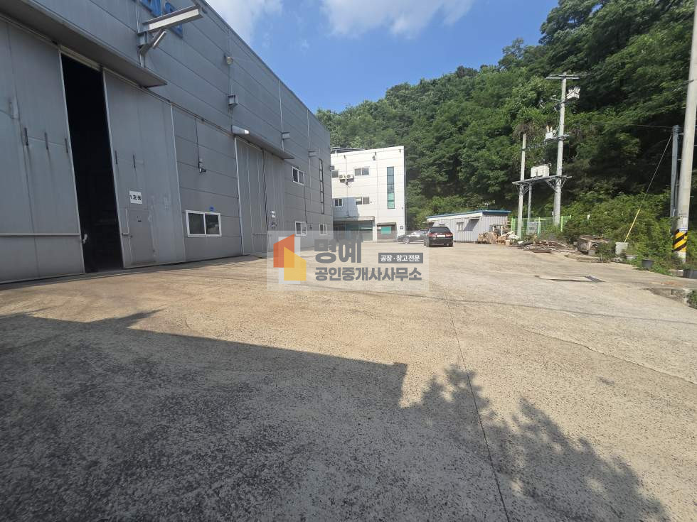 충남 아산시 음봉면 소동리 1동 아산 음봉 공장임대 건물 약150평대 (가설건축물포함) 호이스트 3대 월세 매물번호 11019 사진 2