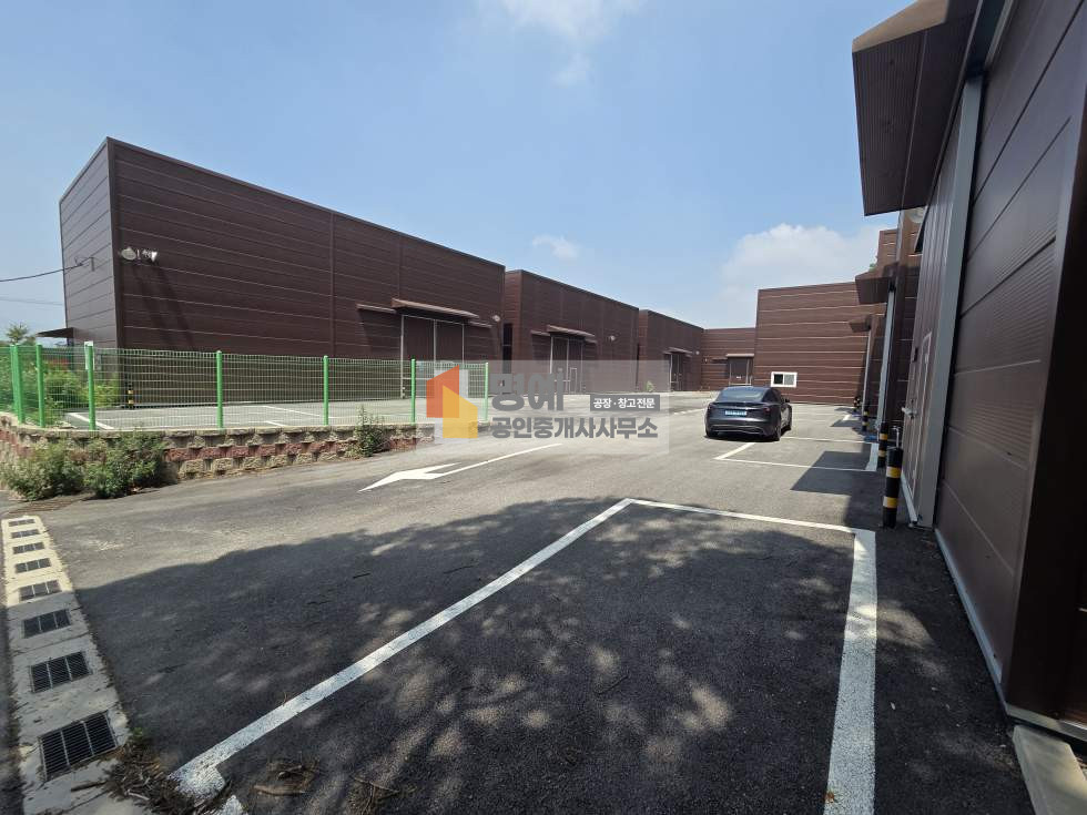 충남 천안동남구 풍세면 남관리 1동 천안 풍세 창공임대 건물 약50평 7동+ 약60평 1동 소형 창고임대( 8동 통임대) 월세 매물번호 10973 사진 2
