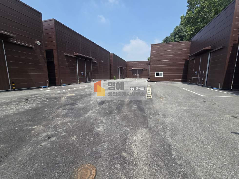 충남 천안동남구 풍세면 남관리 1동 천안 풍세 창공임대 건물 약50평 7동+ 약60평 1동 소형 창고임대( 8동 통임대) 월세 매물번호 10973 사진 3