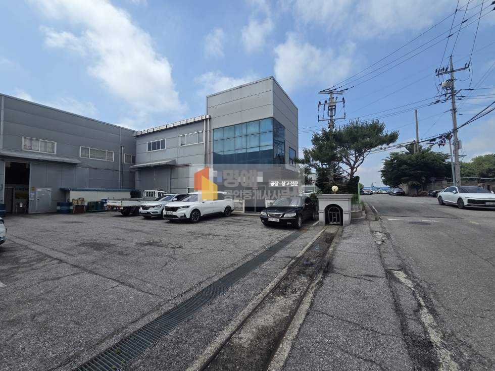 충남 천안서북구 직산읍 신갈리 2동 천안 직산 공장임대 건물 약150평 공장임대 사옥형 호이스트2대 사무공간 월세 매물번호 10970 사진 1