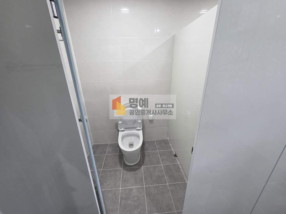 충남 천안서북구 직산읍 군서리 천안 직산 공장임대 건물150평대 단독마당 대형차진입 호이스트 신축 월세 매물번호 10945 사진 17