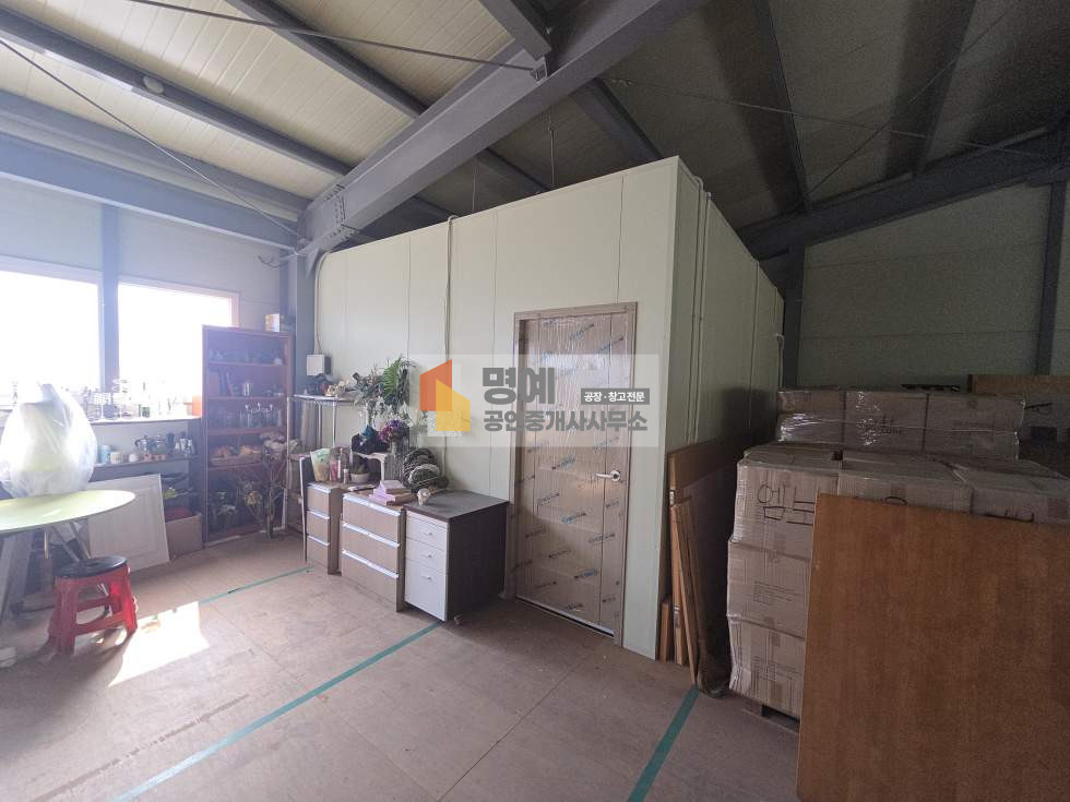충남 천안서북구 성거읍 요방리 2동 천안 성거 공장임대 건물 약150평, 보관랙설치 대형차 진입가능 천안ic근접 월세 매물번호 10928 사진 10
