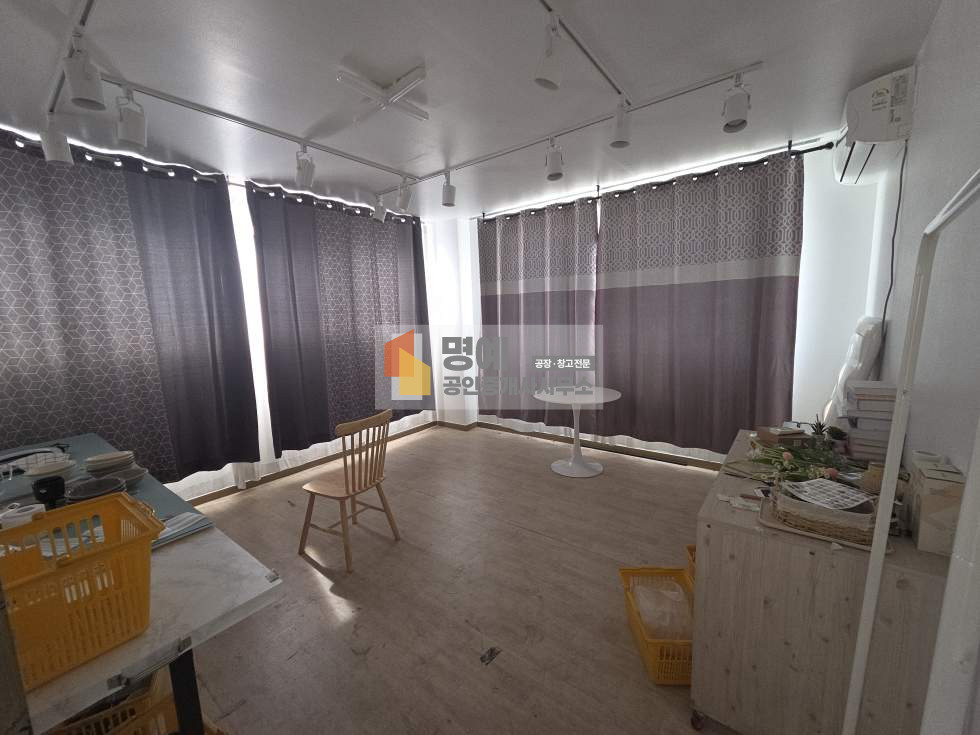 충남 천안서북구 성거읍 요방리 2동 천안 성거 공장임대 건물 약150평, 보관랙설치 대형차 진입가능 천안ic근접 월세 매물번호 10928 사진 12