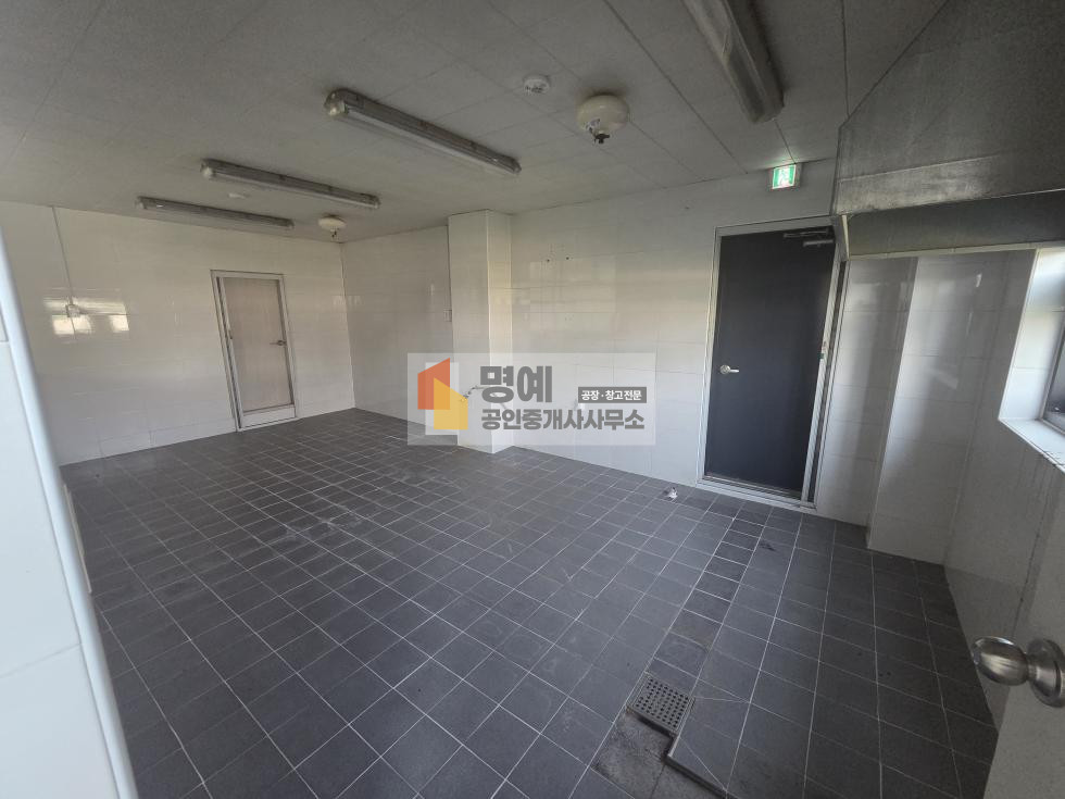 충남 천안서북구 성환읍 신방리 천안 성환 기숙사 건물임대건물200평 전체, 부분임대 월세 매물번호 10878 사진 7