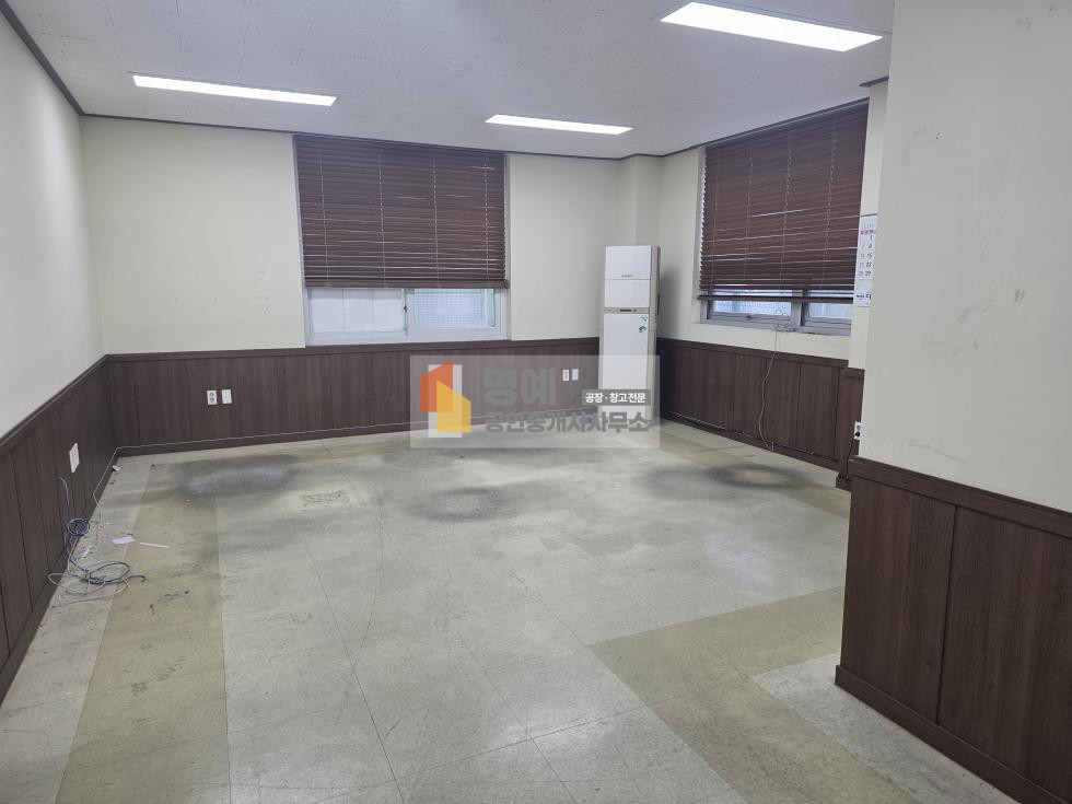 충남 천안서북구 직산읍 마정리 1동 천안 직산 공장임대 건물210평 ,호이스트,사무실 월세 매물번호 10814 사진 12