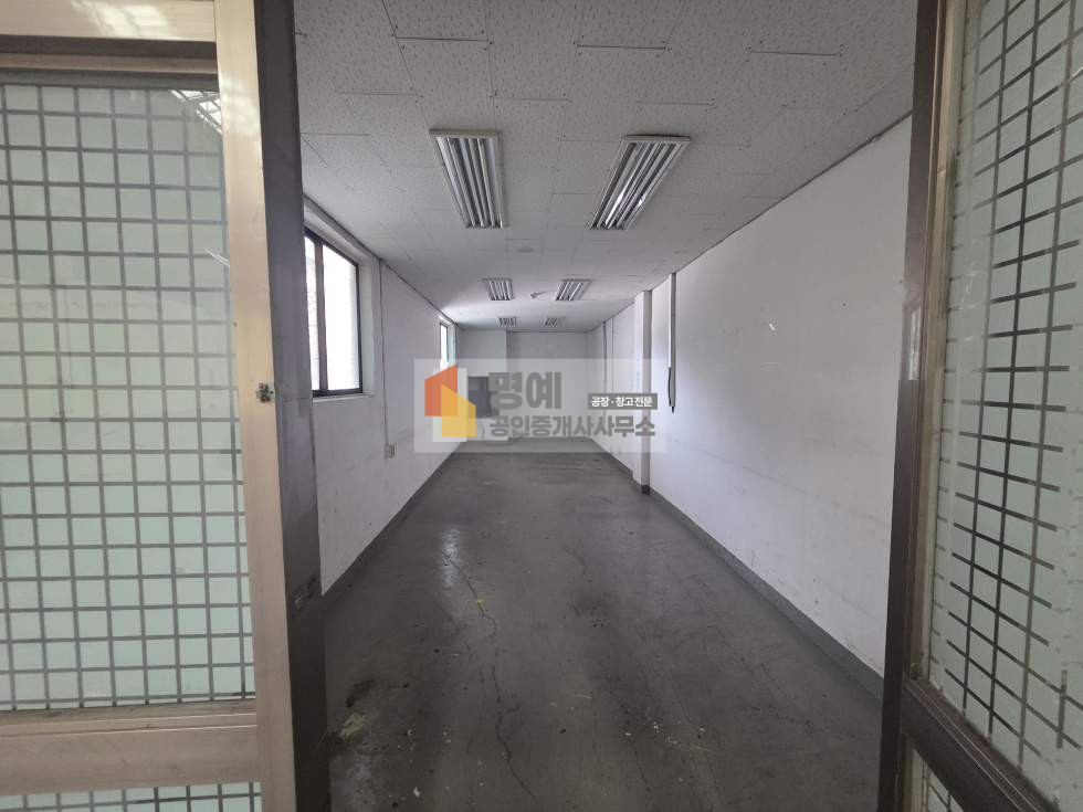충남 천안서북구 백석동 천안 백석공단 단기 공장임대 건물600평 , 500평대 공장임대 고전력 대형차진입가능 호이스트 월세 매물번호 11016 사진 8