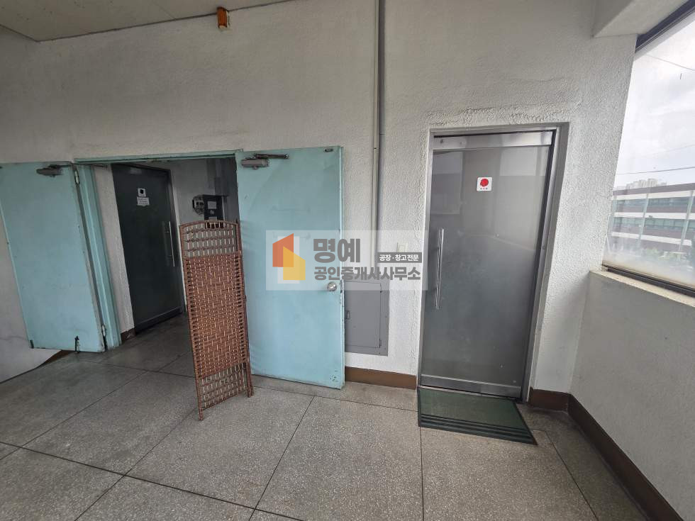 충남 천안서북구 백석동 천안 백석공단 단기 공장임대 건물600평 , 500평대 공장임대 고전력 대형차진입가능 호이스트 월세 매물번호 11016 사진 10