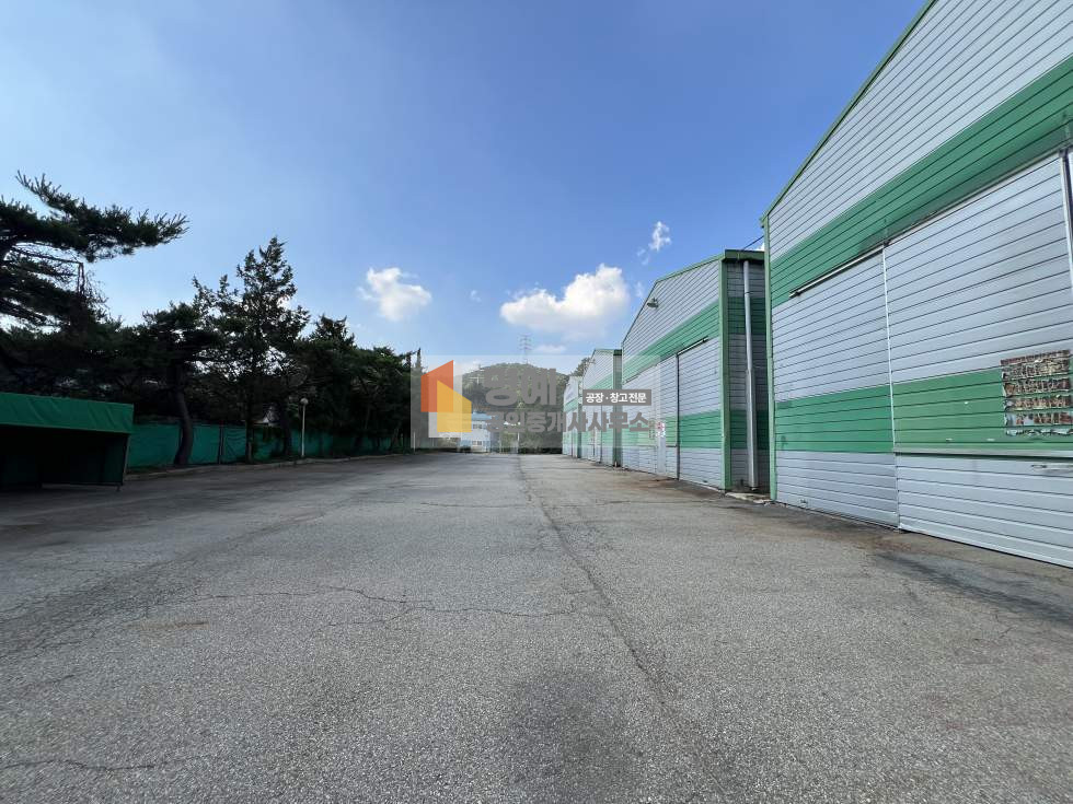 경기 안성시 원곡면 산하리 A,B,C,D,E동 안성 원곡 공장 임대 I 건물363평, 100kw, 호이스트 2t x 3, 추레라가능, IC 인근 월세 매물번호 11029 사진 3