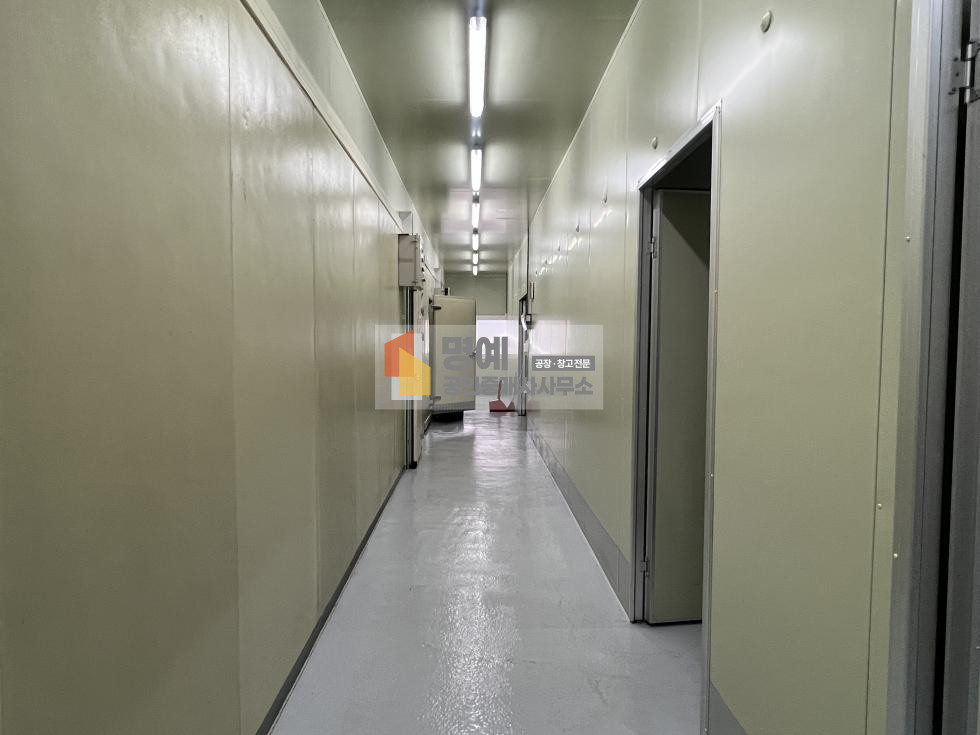 경기 안성시 원곡면 칠곡리 1동 안성 원곡 공장 임대 I 건물130평, HACCP 등록 준비 가능한 시설, 내부 사무실 O, 서안성 IC 3분 월세 매물번호 10897 사진 10