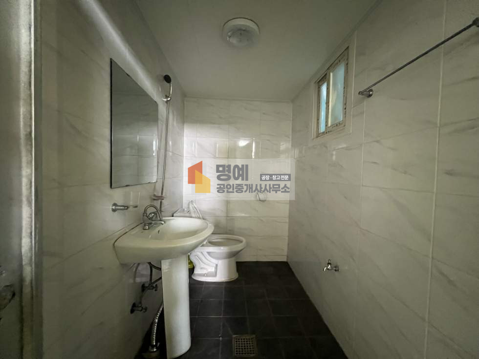 경기 평택시 고덕면 방축리 2동 평택 고덕 창고 임대 I 건물60평, 삼성전자 인근, 화물차 진입 가능 월세 매물번호 10940 사진 5