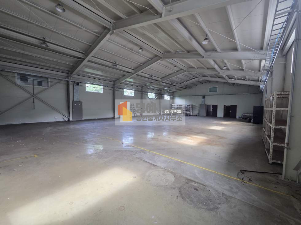 충남 천안서북구 직산읍 신갈리 천안 직산 공장매매 건물 267평 사옥형공장매매(임대문의) 단독마당 대형차진입가능 천안 직산 매매 매물번호 11147 사진 7