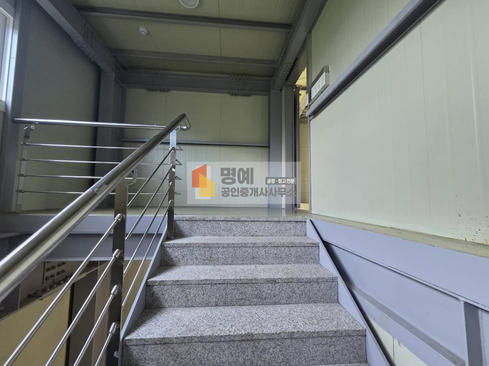 충남 천안서북구 입장면 용정리 2동 천안 입장 공장 임대 건물376평 (2층구조) 신축급컨디션 대형차진입가능 북천안ic인근 천안 입장 월세 매물번호 11146 사진 9