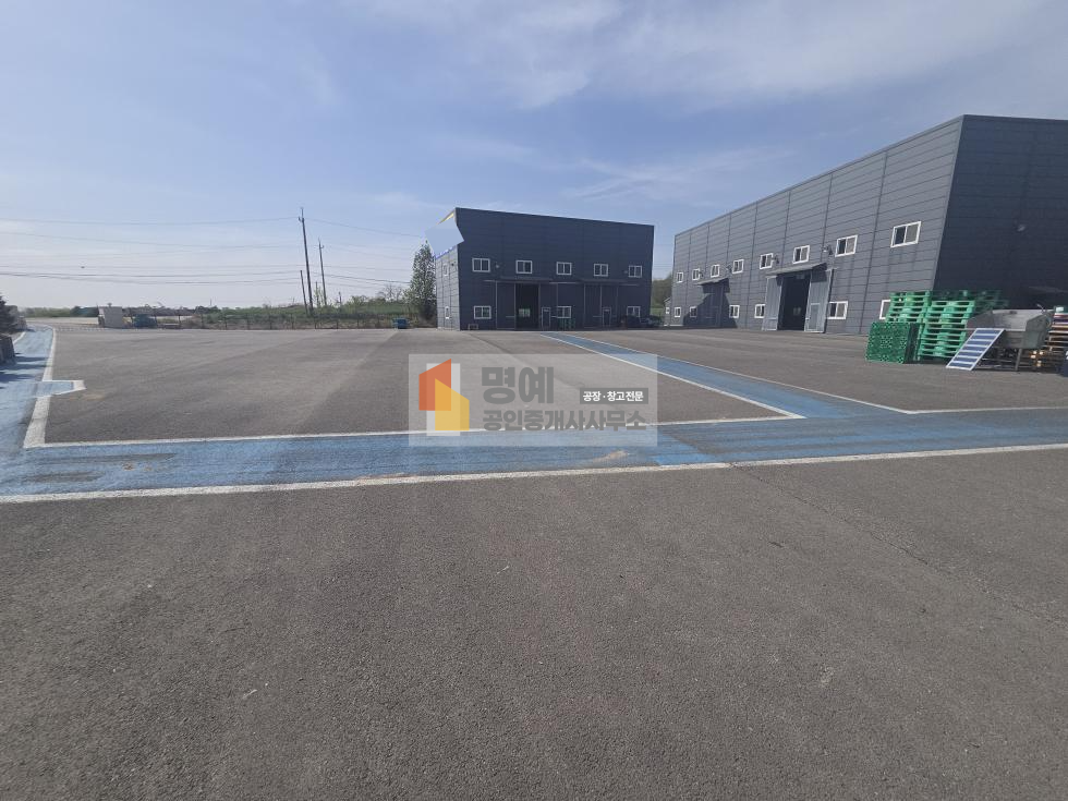 충남 천안서북구 직산읍 군서리 B동 천안 직산 공장임대 건물120평 대지1200평 공동마당 대형트럭 진입 월세 매물번호 10832 사진 3