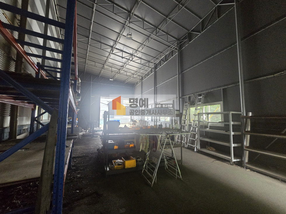 경기 평택시 청북읍 고잔리 주건축물제1동 평택공장임대 185평 전력 200KW 대형차량 월세 매물번호 11197 사진 7