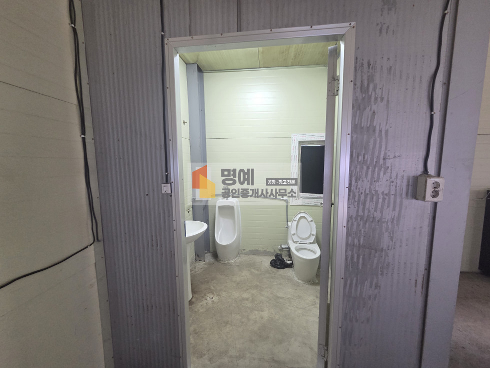 충남 아산시 영인면 신봉리 주1동 아산 영인면 소형공장임대 건물 약 60평 월세 매물번호 11242 사진 6