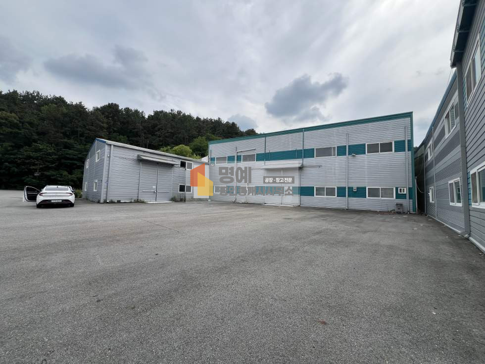 경기 용인처인구 남사읍 통삼리 제1,제2,제4,제5,제6동 용인 남사 공장 임대 I 건물158평(93+65), 넓은 공동 마당, 동탄 인근, 추레라 가능 월세 매물번호 11056 사진 3