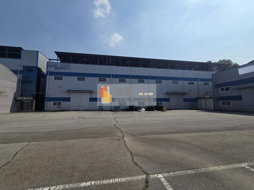 충남 아산시 둔포면 신양리 1,2,3동 아산 둔포 공장임대 건물700평대 대형공장 임대(매매가능) 호이스트 대형차진입가능 고전력 월세 매물번호 11054 사진 1