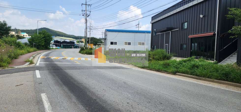 경기 안성시 원곡면 지문리 주1동 안성 공장임대 원곡면 60평 단독 마당 도로옆 건물 월세 매물번호 10166 사진 8